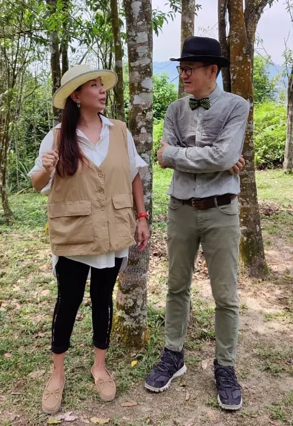"发哥拉阔世界" visit the agarwood plantation